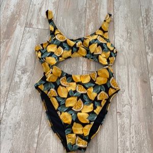 Hollister Lemon print cut out one piece size xs